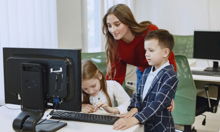 ¿Cómo ser monitor de ocio infantil? Guía completa para empezar en este campo